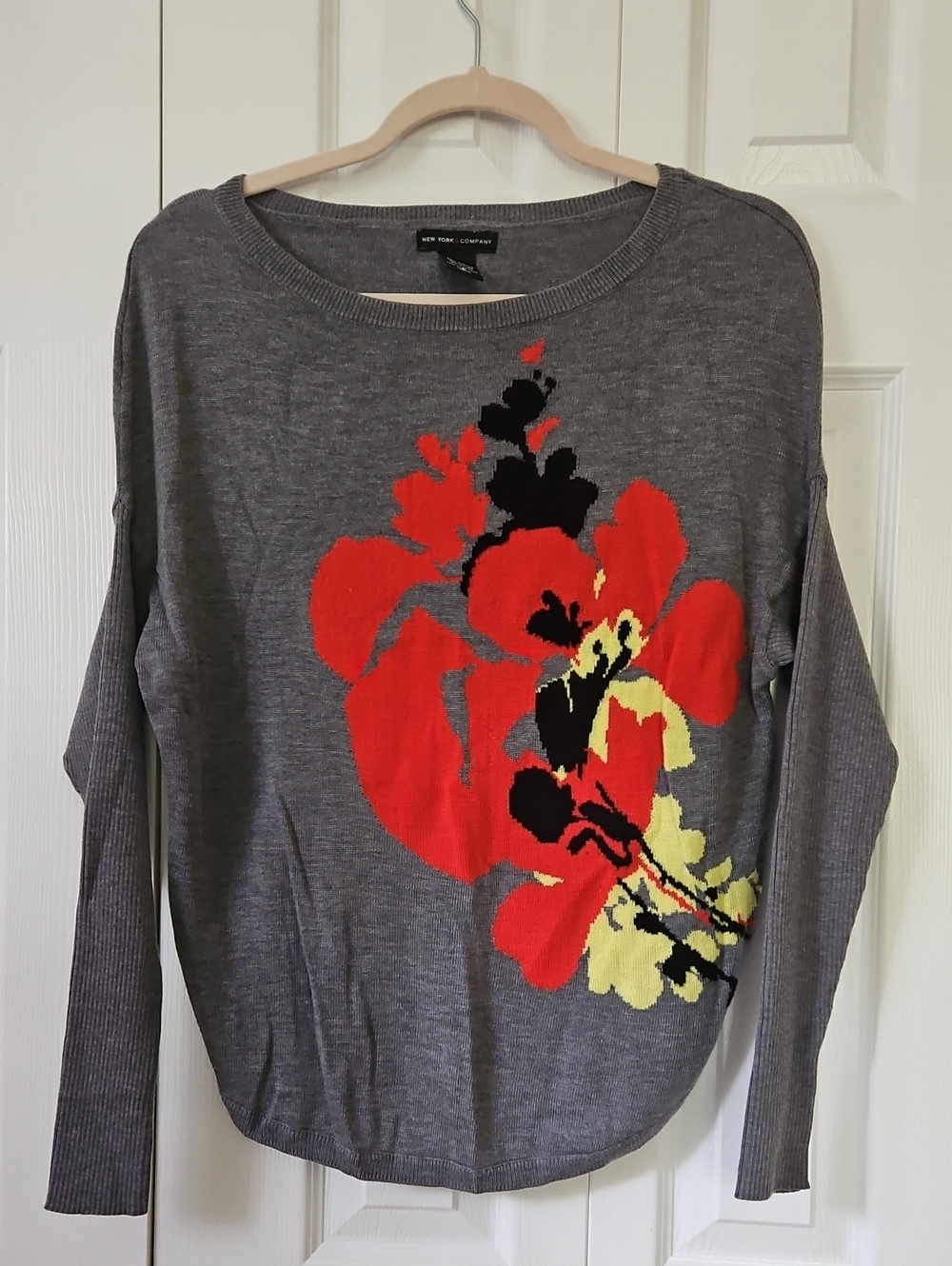 New York & Company Gray Sweater with Red and Yellow Floral Design